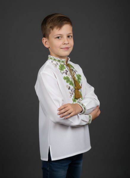 Дитяча натуральна біла вишиванка з рослиним орнаментом Дубки 92 DD-06 фото