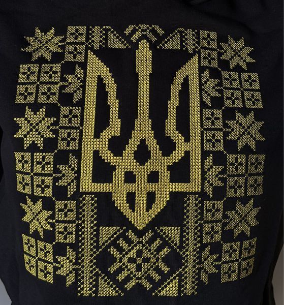 Жіноча чорна кофта худі з вишивкою жовтого Герба в орнаменті "Таміла" S ZZ-24 фото