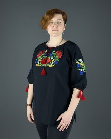 Жіноча натуральна чорна вишиванка з пишною вишивкою "Маковій цвіт" 40 SS-38 фото