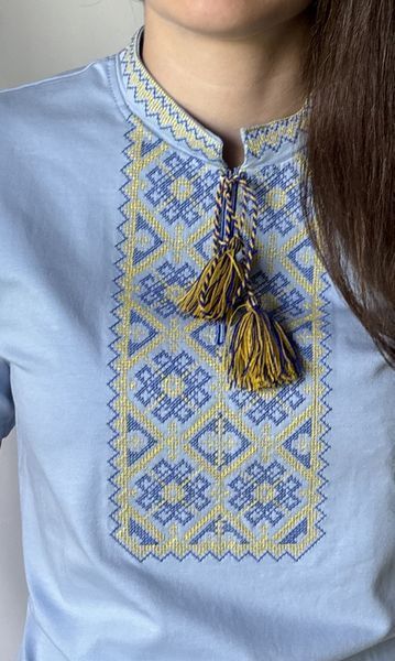Жіноча блакитна вишита футболка з блакитно-жовтим орнаментом "Віолетта" S FF-26 фото