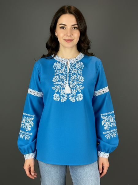 Натуральна жіноча блакитна вишиванка з великими орнаментами на рукавах ''Крижана квітка" 36 SS-46 фото
